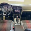 Volkswagen Golf GTI TCR 2.0 TSI 290CV DSG - Imagen 11