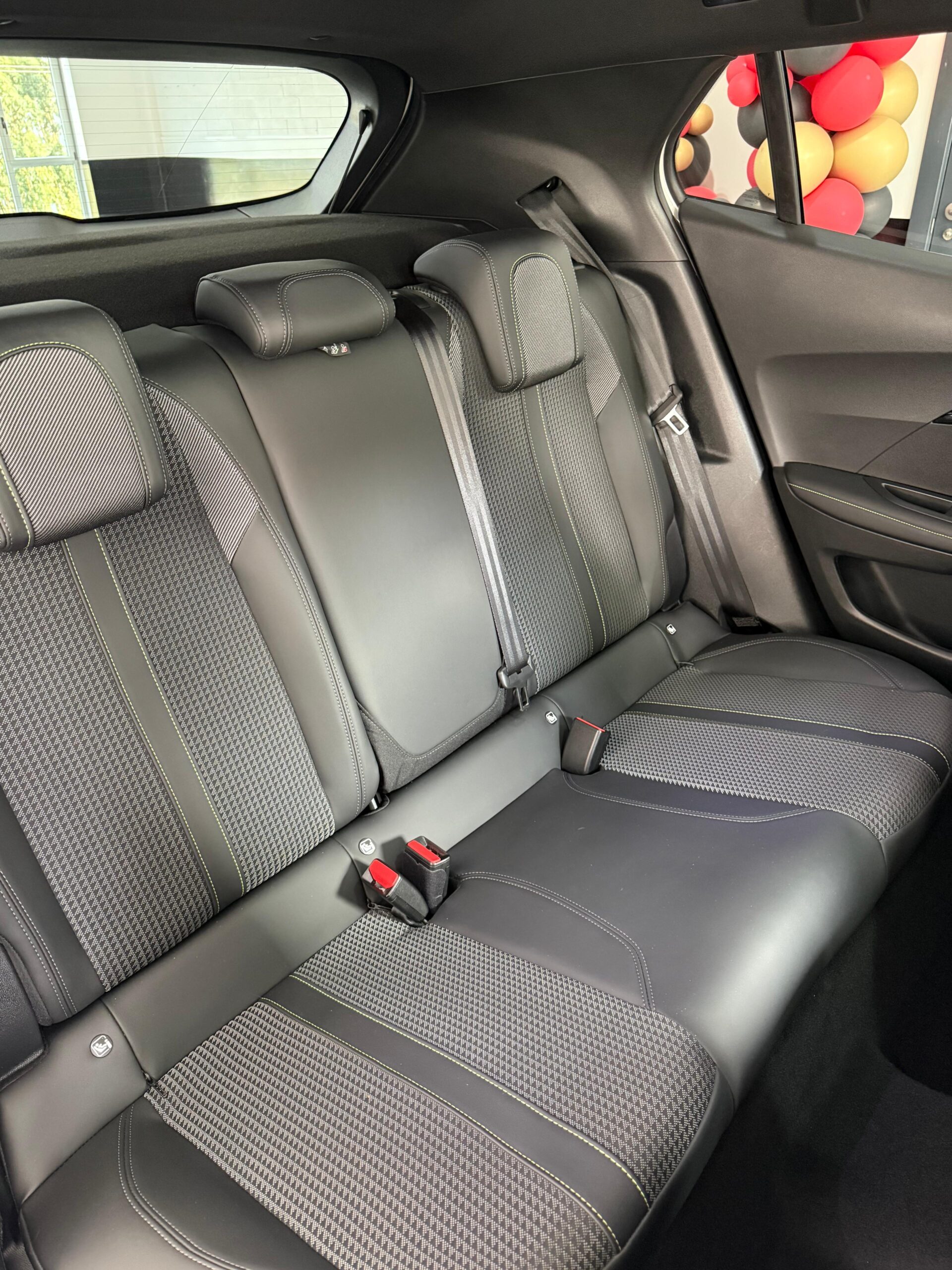 PEUGEOT 2008 GT BlueHdi 130 - Imagen 10