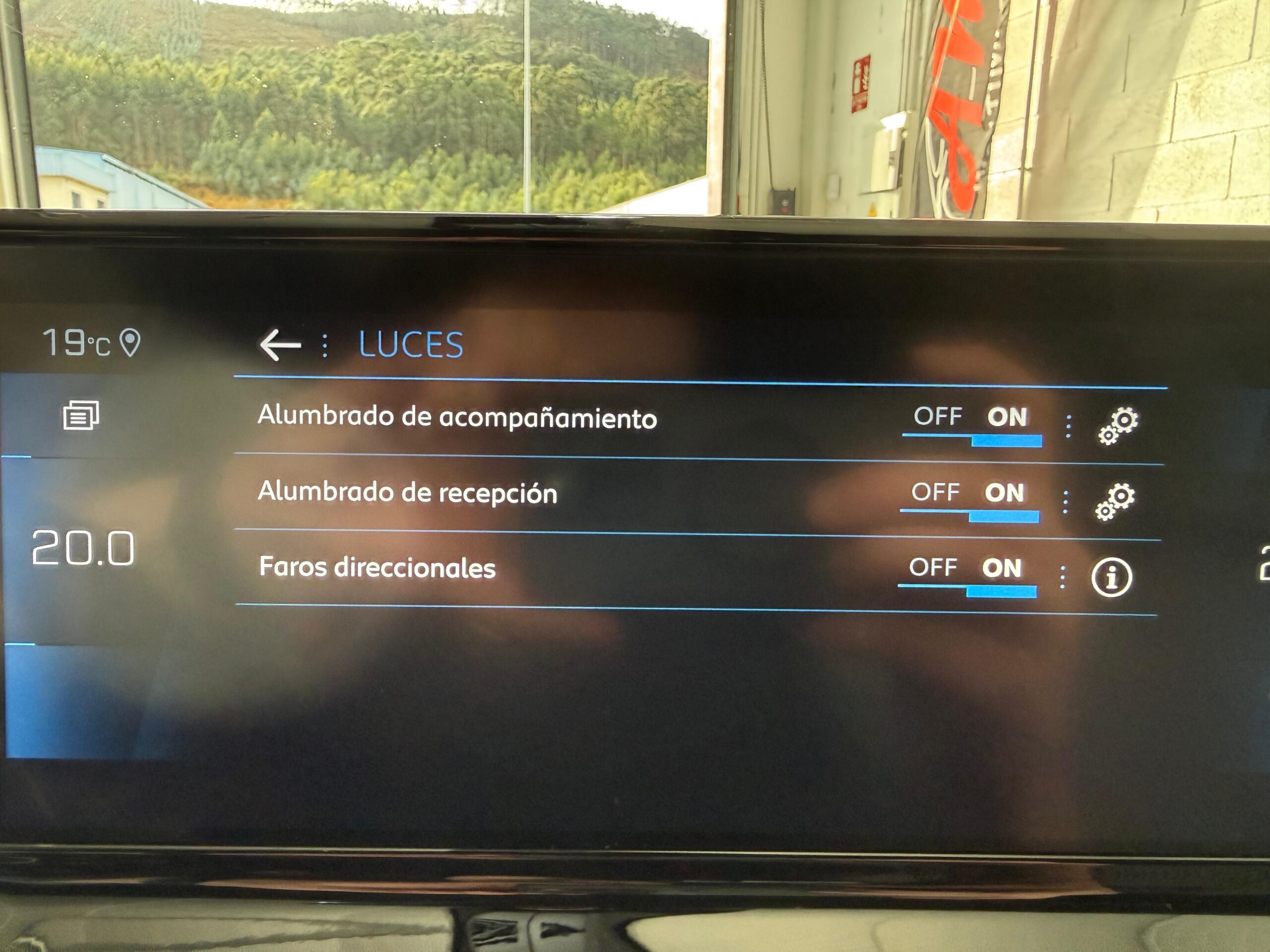 PEUGEOT 2008 GT BlueHdi 130 - Imagen 23