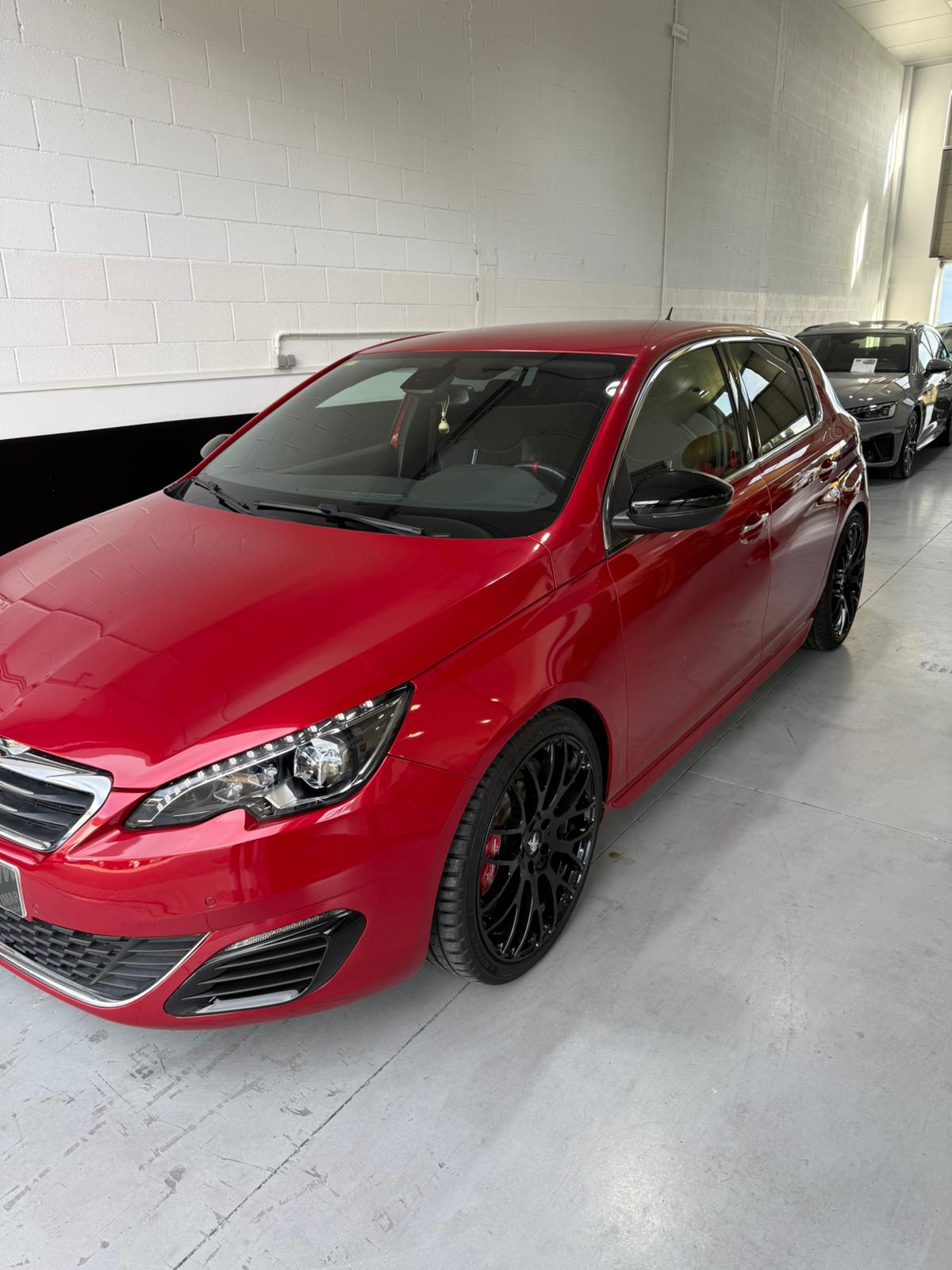 PEUGEOT 308 GTI - Imagen 2