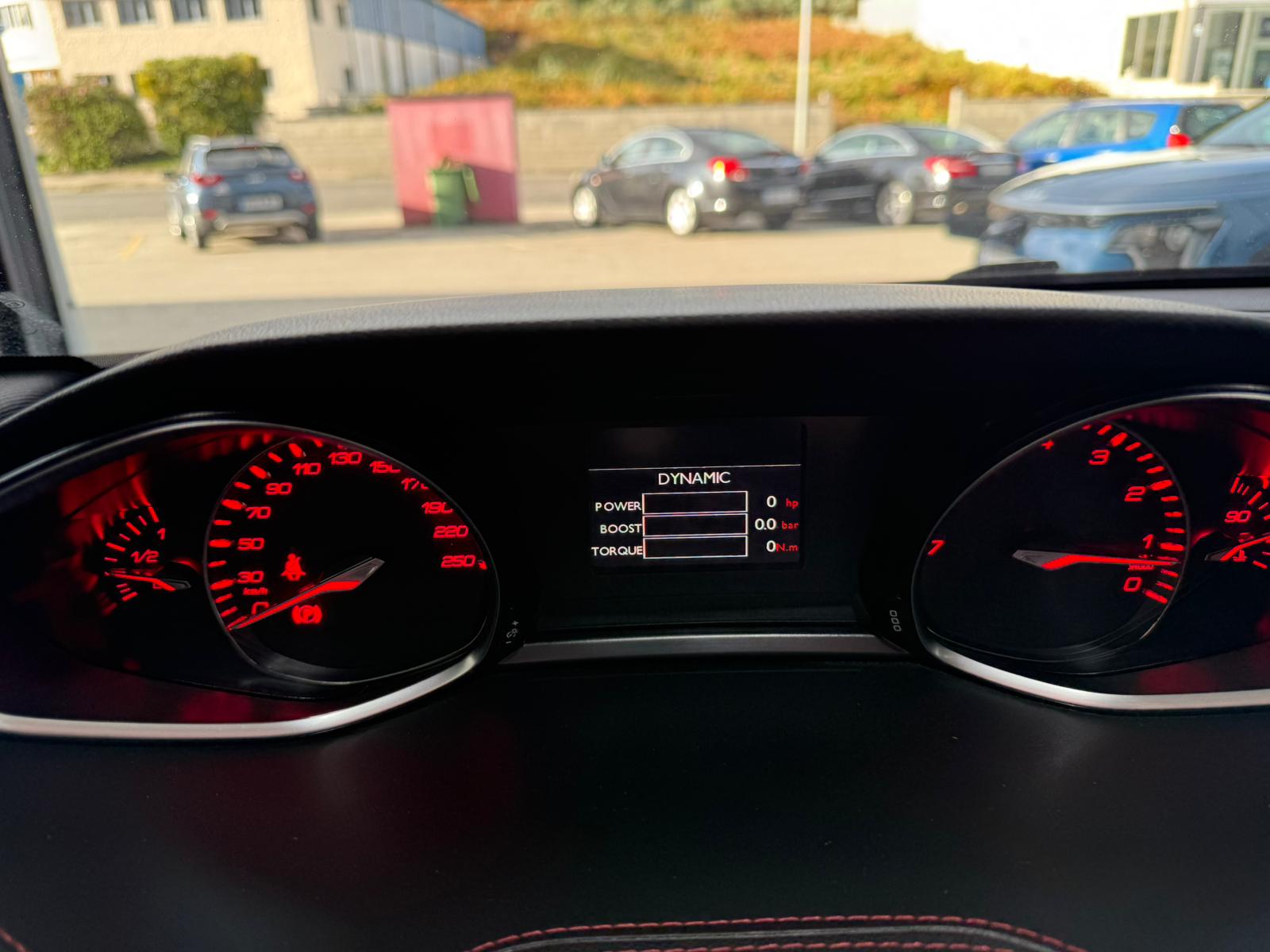 PEUGEOT 308 GTI - Imagen 18