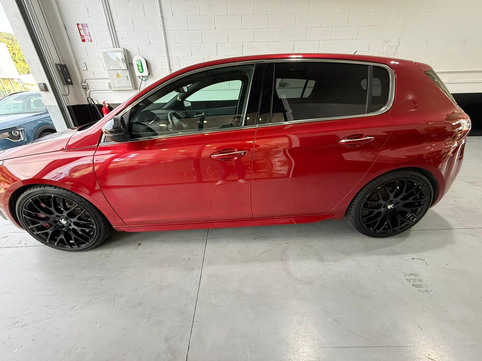 PEUGEOT 308 GTI - Imagen 3