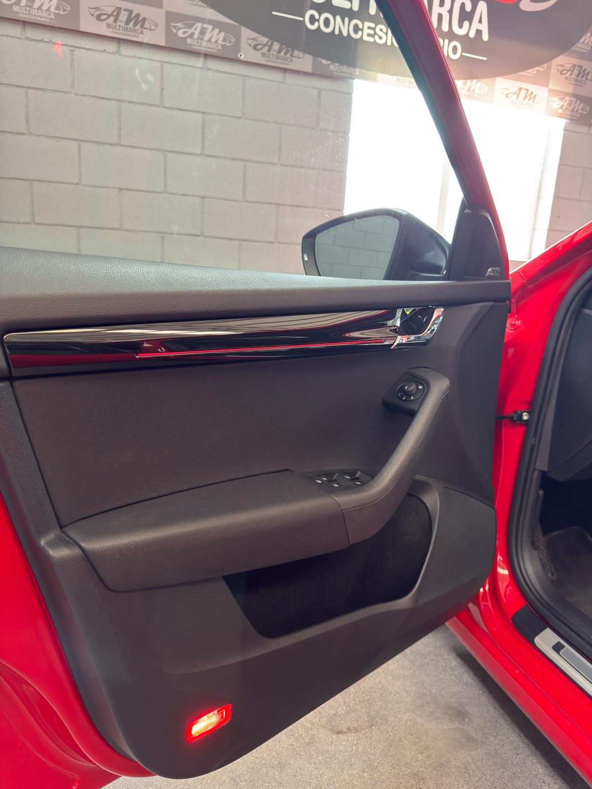 SKODA OCTAVIA VRS - Imagen 22