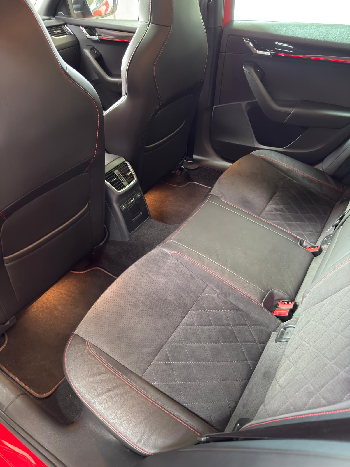 SKODA OCTAVIA VRS - Imagen 13