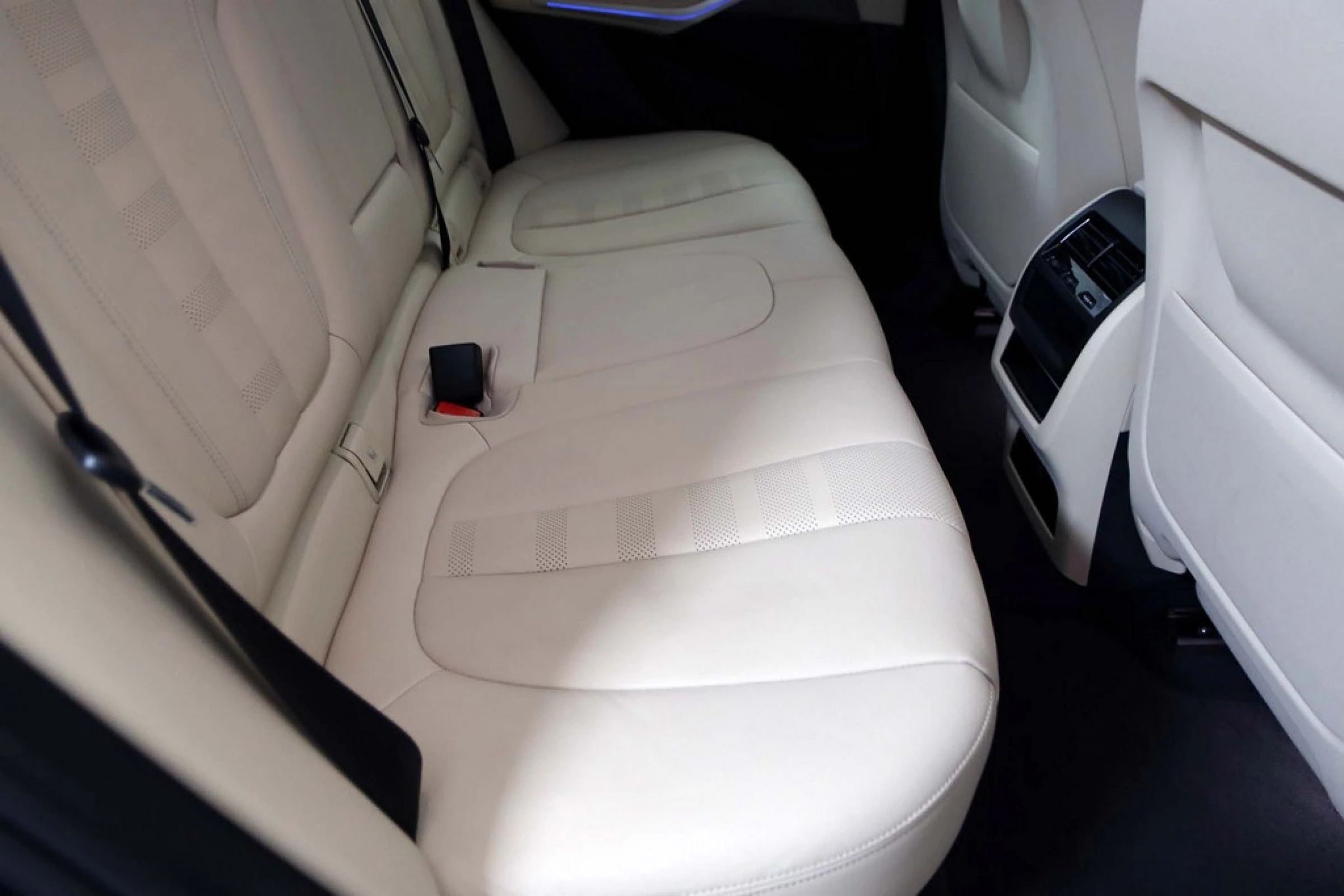 BMW X5 xDrive45e Híbrido Enchufable - Imagen 35