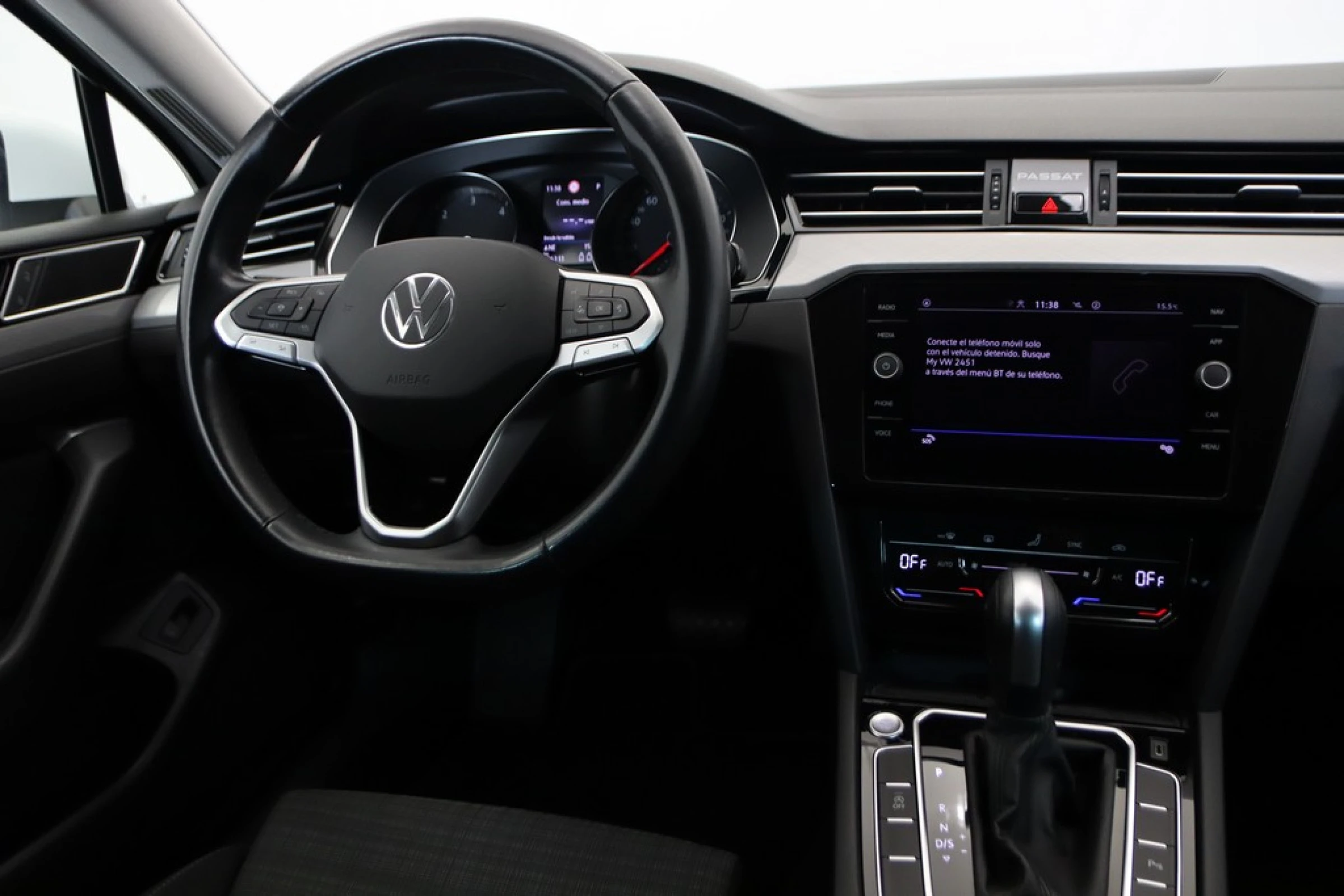 Volkswagen Passat Variant Executive 1.6 TDI 120 CV DSG - Imagen 11