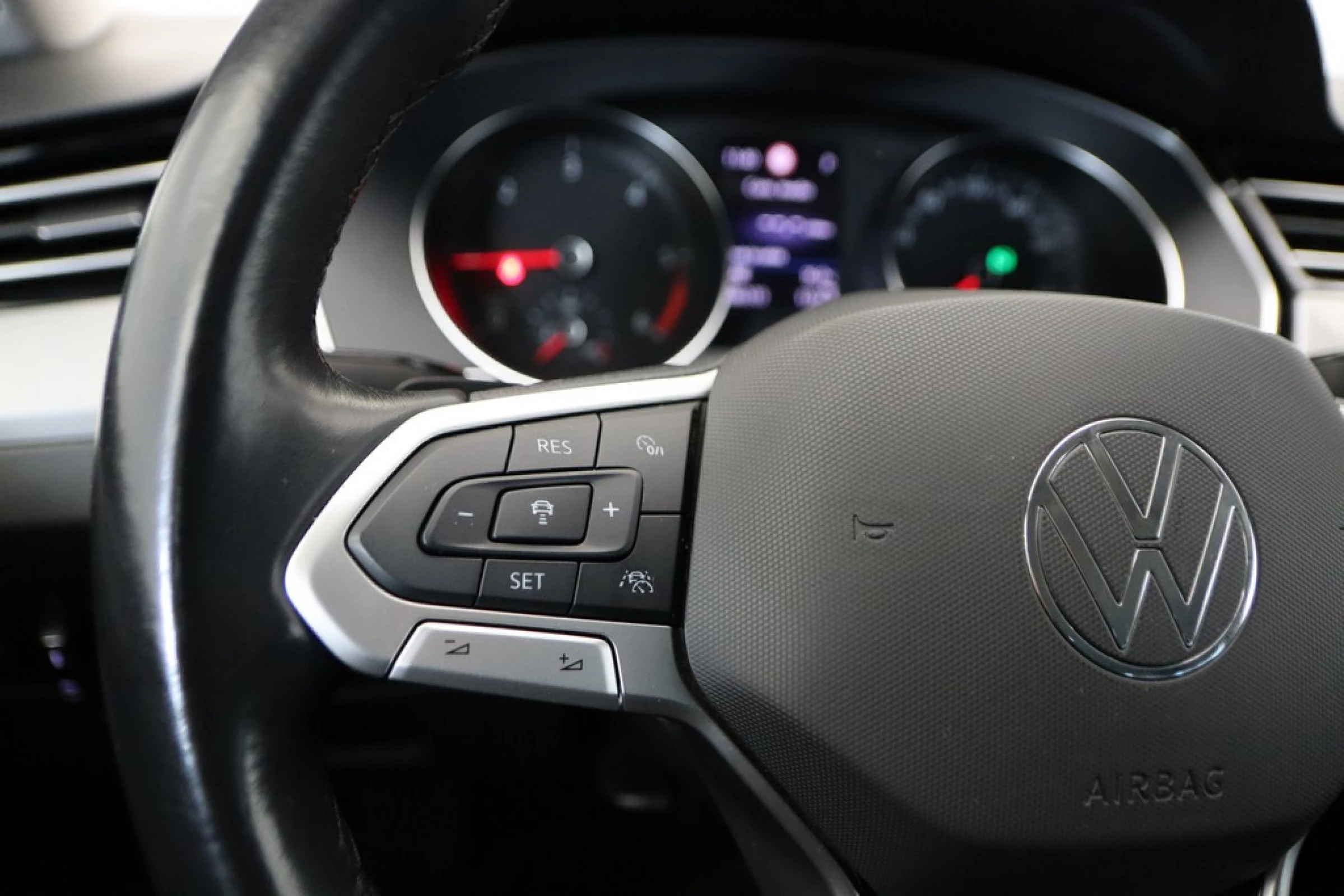 Volkswagen Passat Variant Executive 1.6 TDI 120 CV DSG - Imagen 13