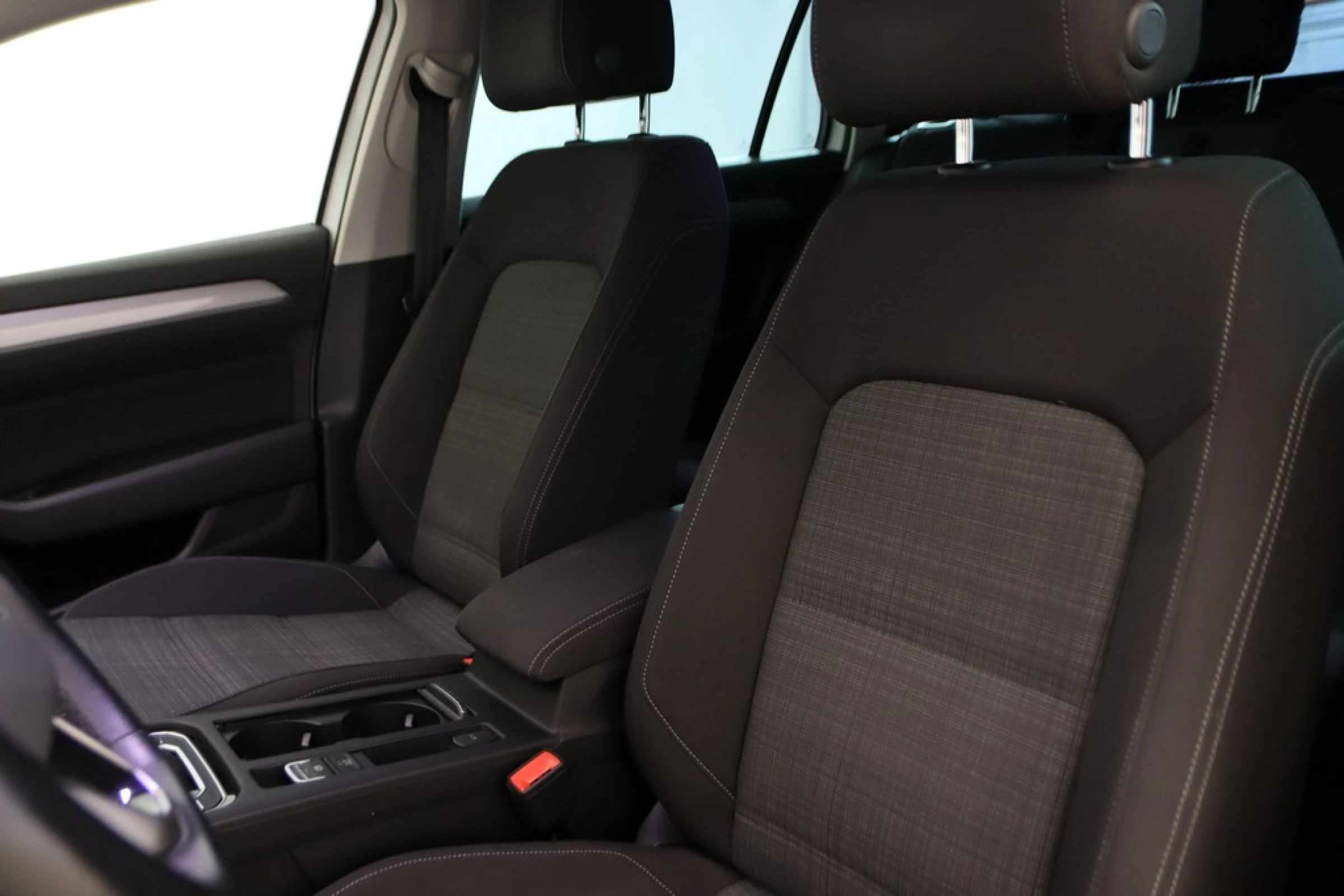 Volkswagen Passat Variant Executive 1.6 TDI 120 CV DSG - Imagen 30