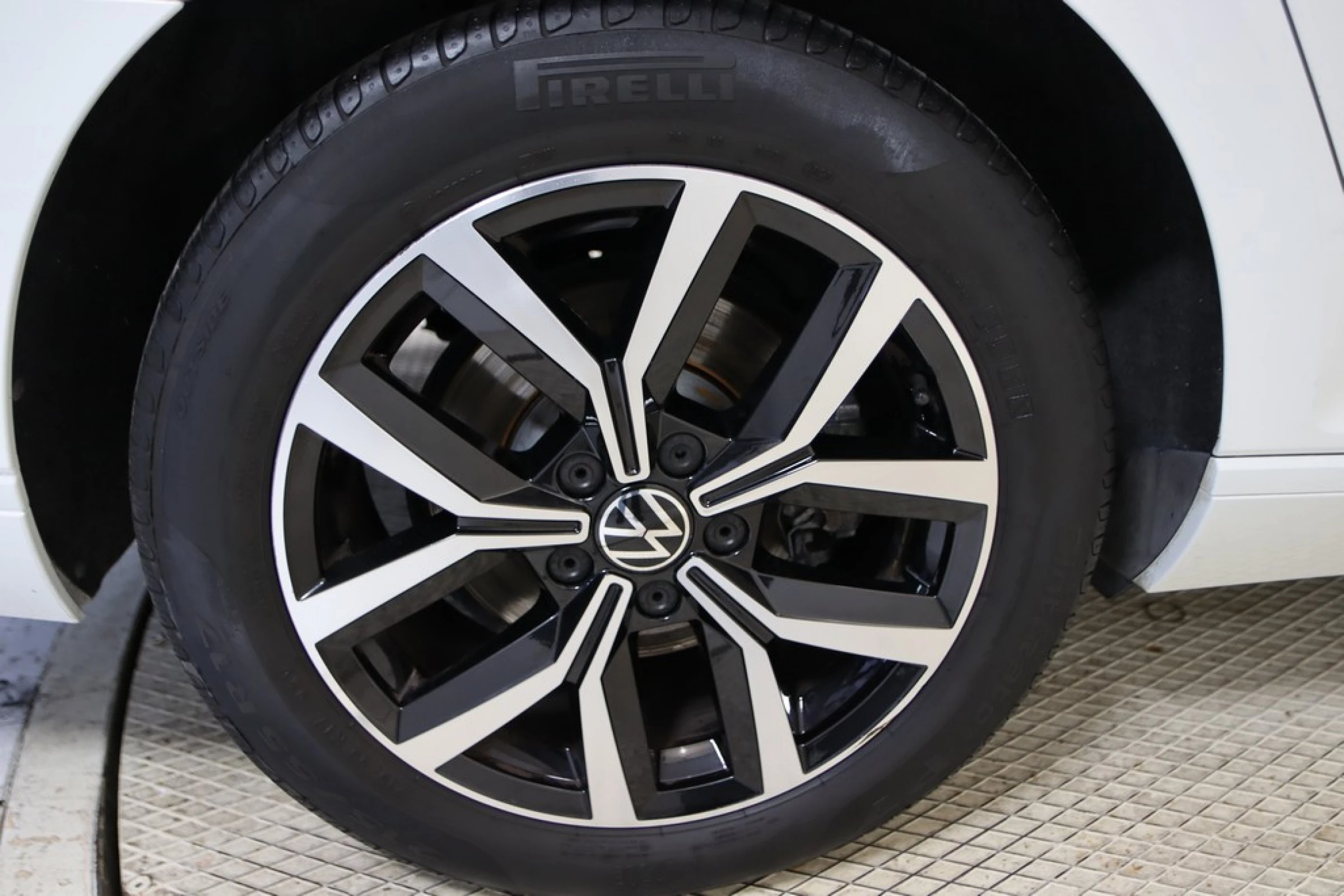 Volkswagen Passat Variant Executive 1.6 TDI 120 CV DSG - Imagen 47