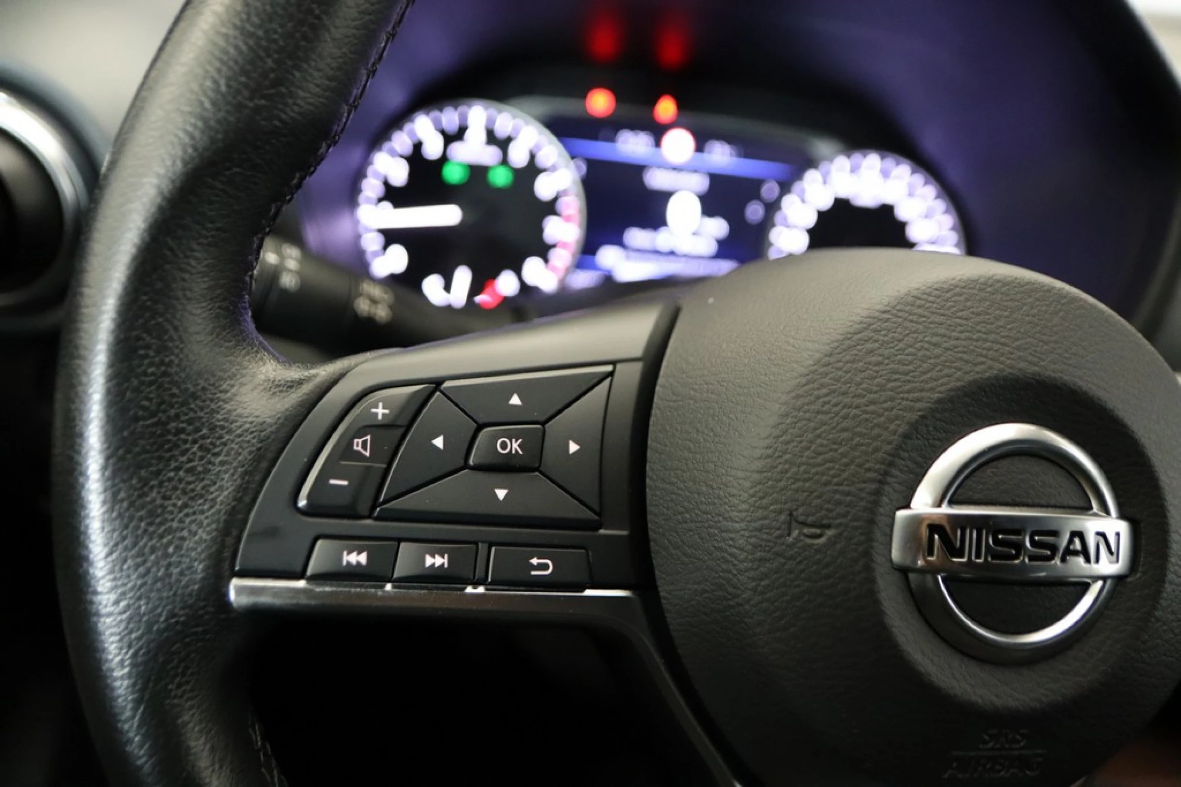 Nissan Juke 1.0 DIG-T 114 CV N-Connecta 6MT - Imagen 13