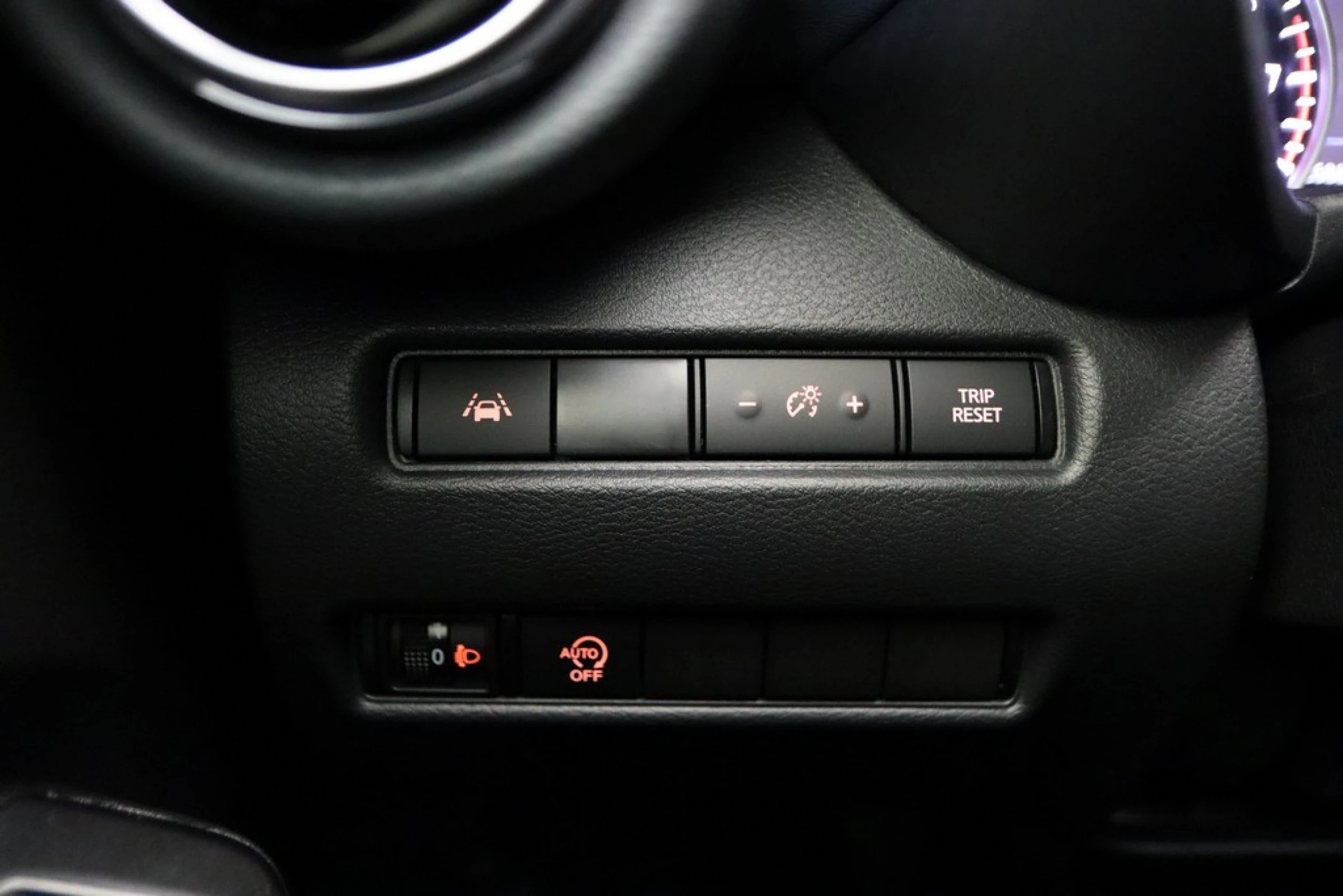 Nissan Juke 1.0 DIG-T 114 CV N-Connecta 6MT - Imagen 16