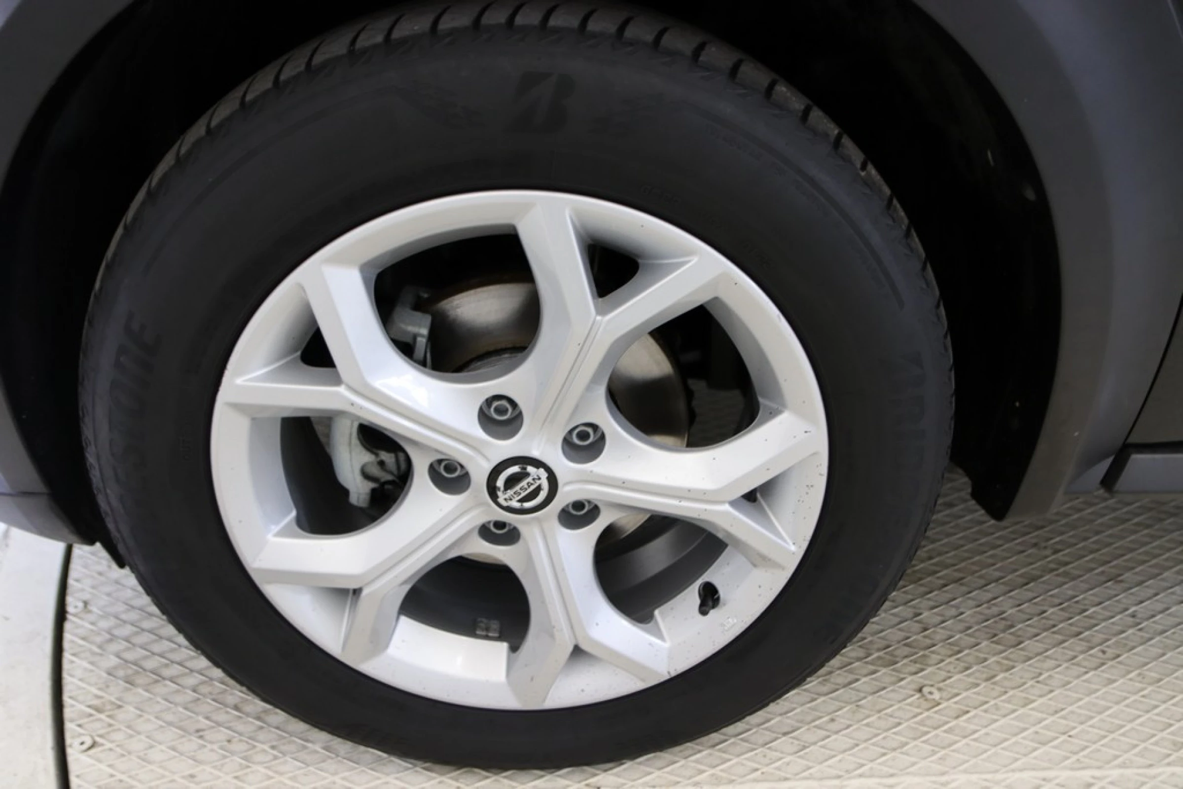 Nissan Juke 1.0 DIG-T 114 CV N-Connecta 6MT - Imagen 44