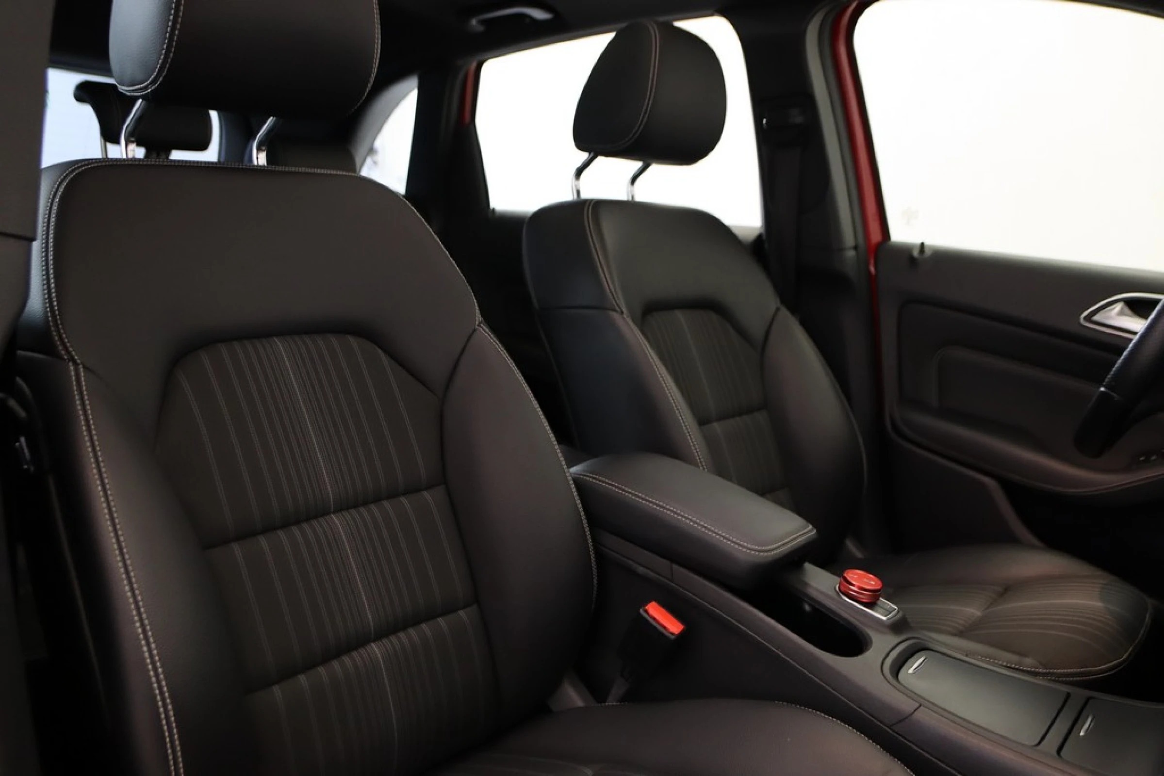 Mercedes-Benz B-CLASS 180 CDI Sport DCT - Imagen 35