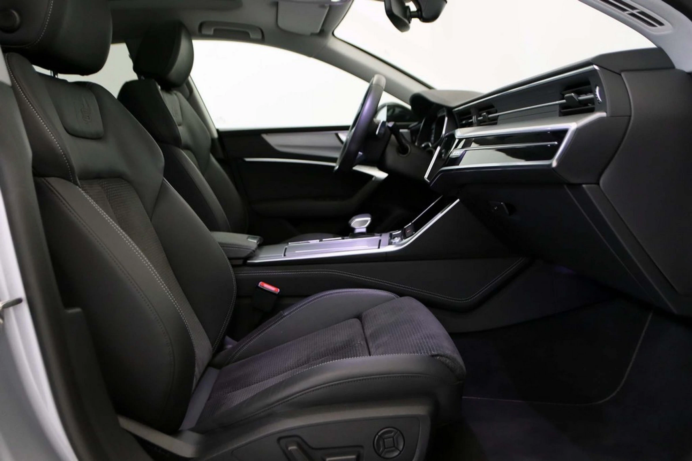 Audi A7 Sportback Competition 55 TFSIe quattro S tronic - Imagen 48