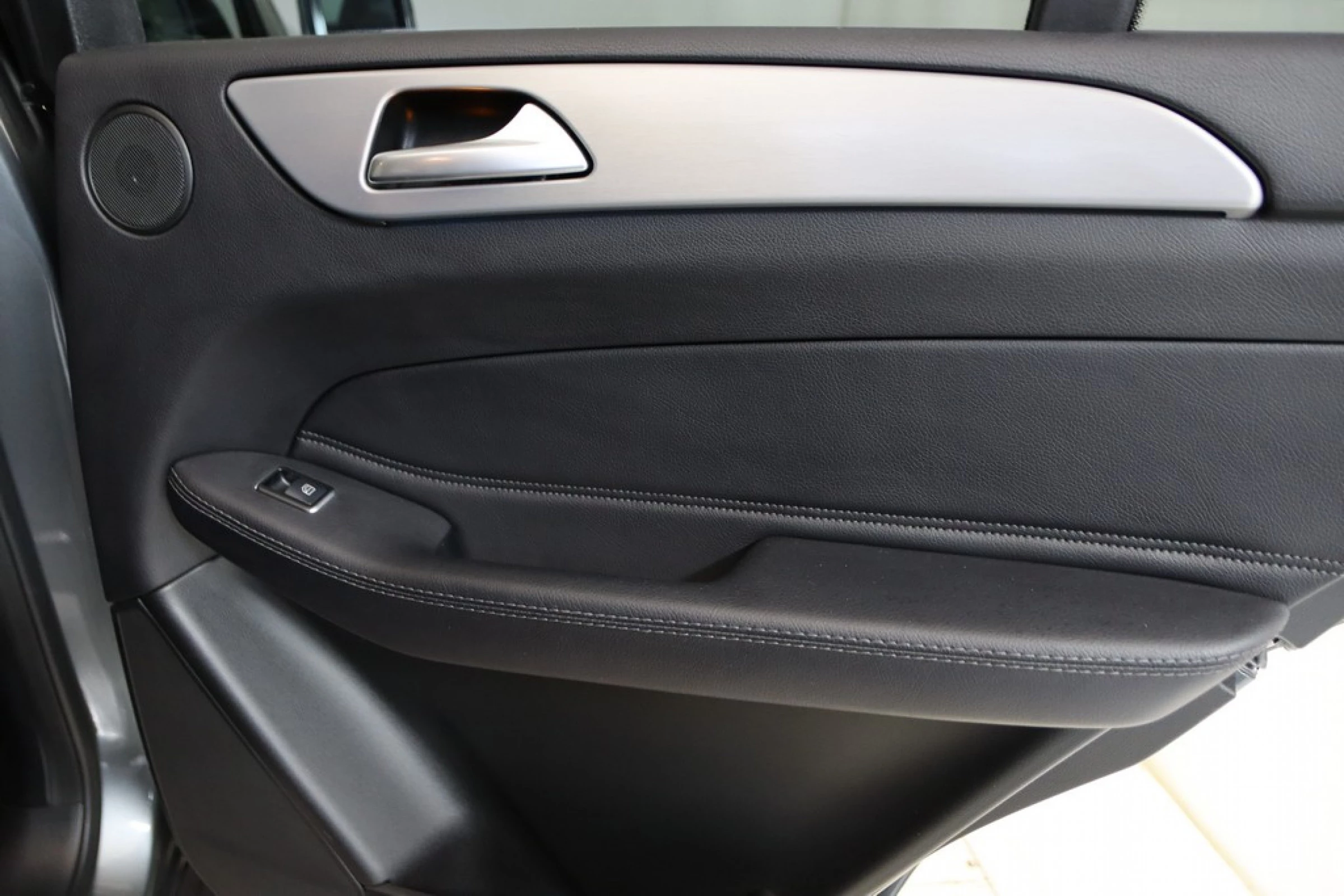Mercedes-Benz GLE CLASS 350D 4MATIC - Imagen 34