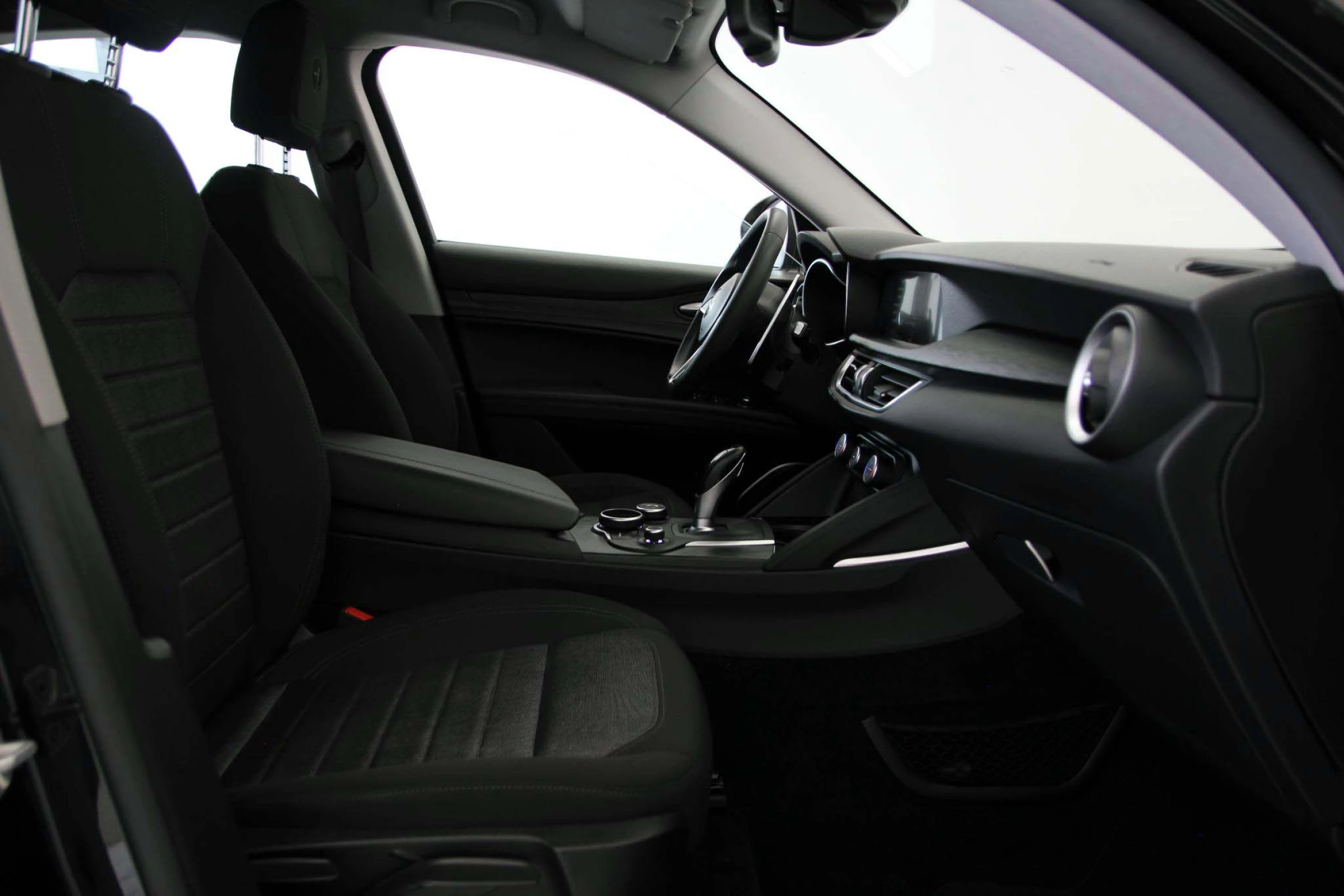 Alfa Romeo Stelvio 2.2 - Imagen 17