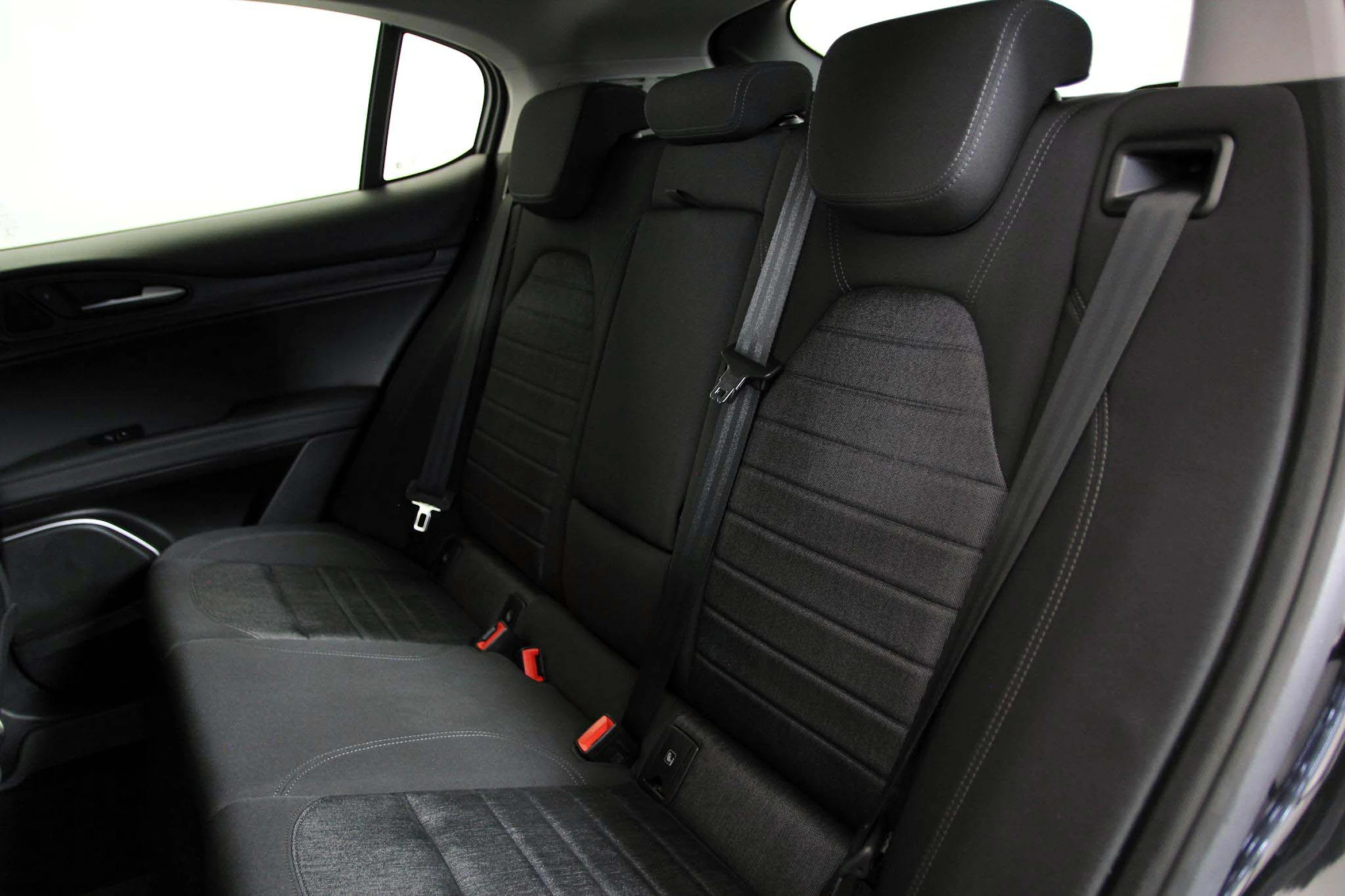 Alfa Romeo Stelvio 2.2 - Imagen 21