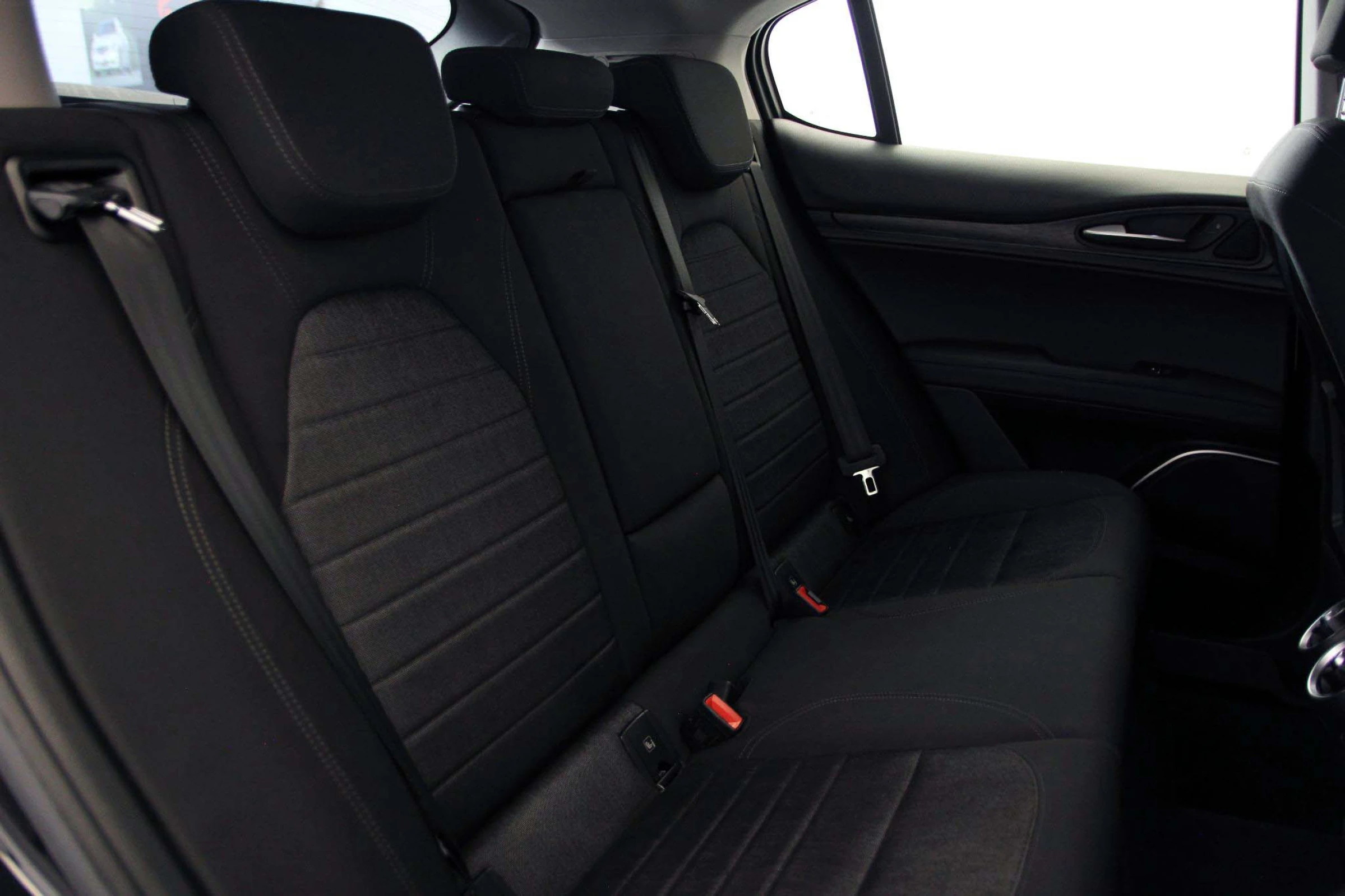 Alfa Romeo Stelvio 2.2 - Imagen 24