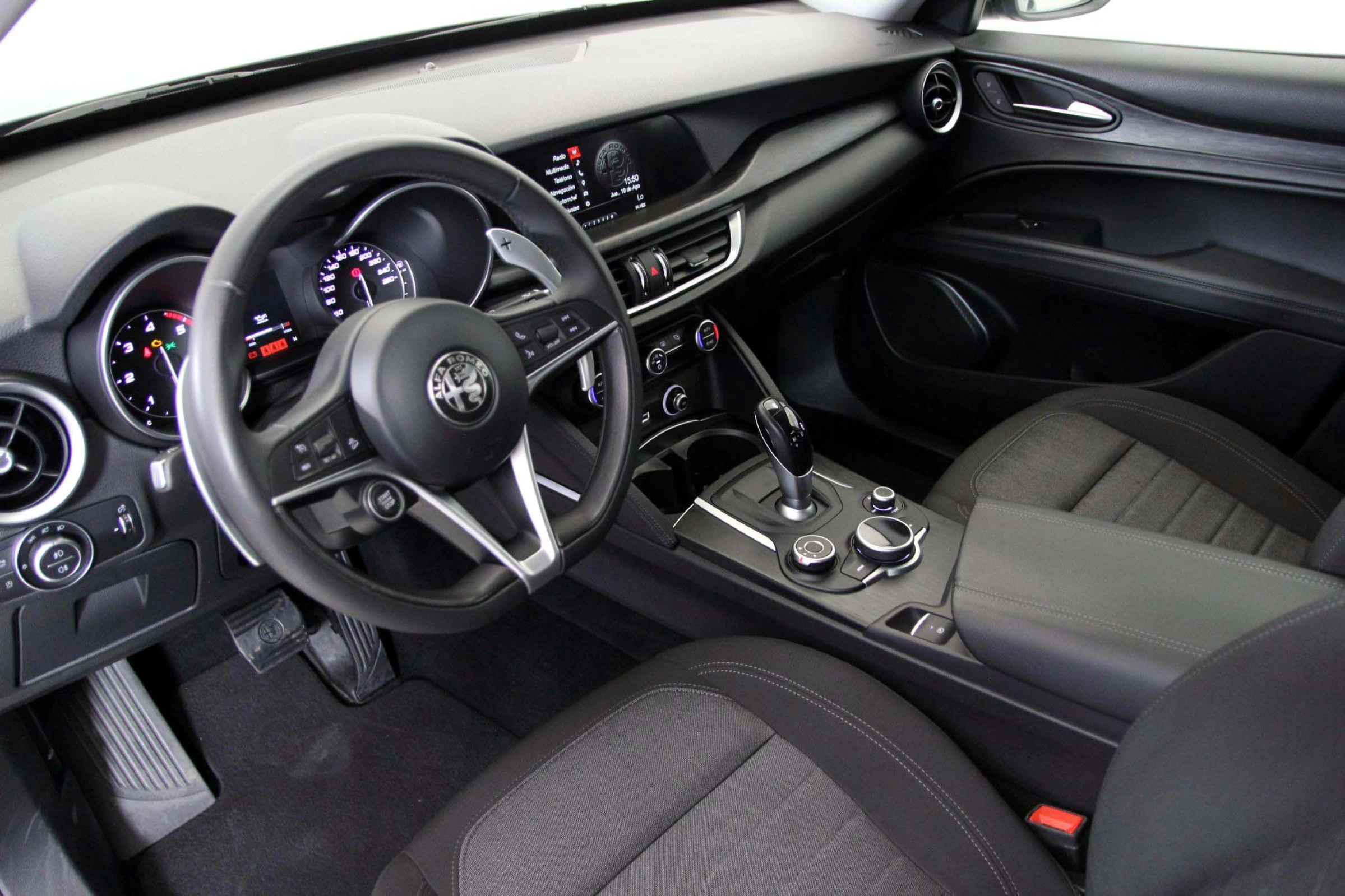 Alfa Romeo Stelvio 2.2 - Imagen 29