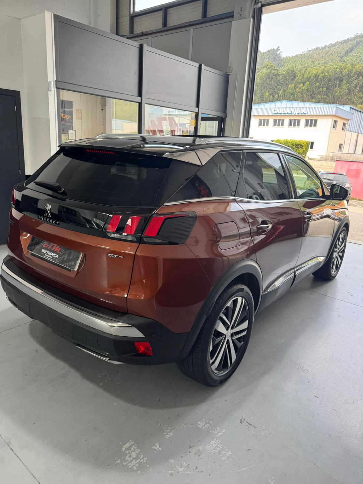 PEUGEOT 3008 2.0 BLUEHDI GT AUTO SS - Imagen 5