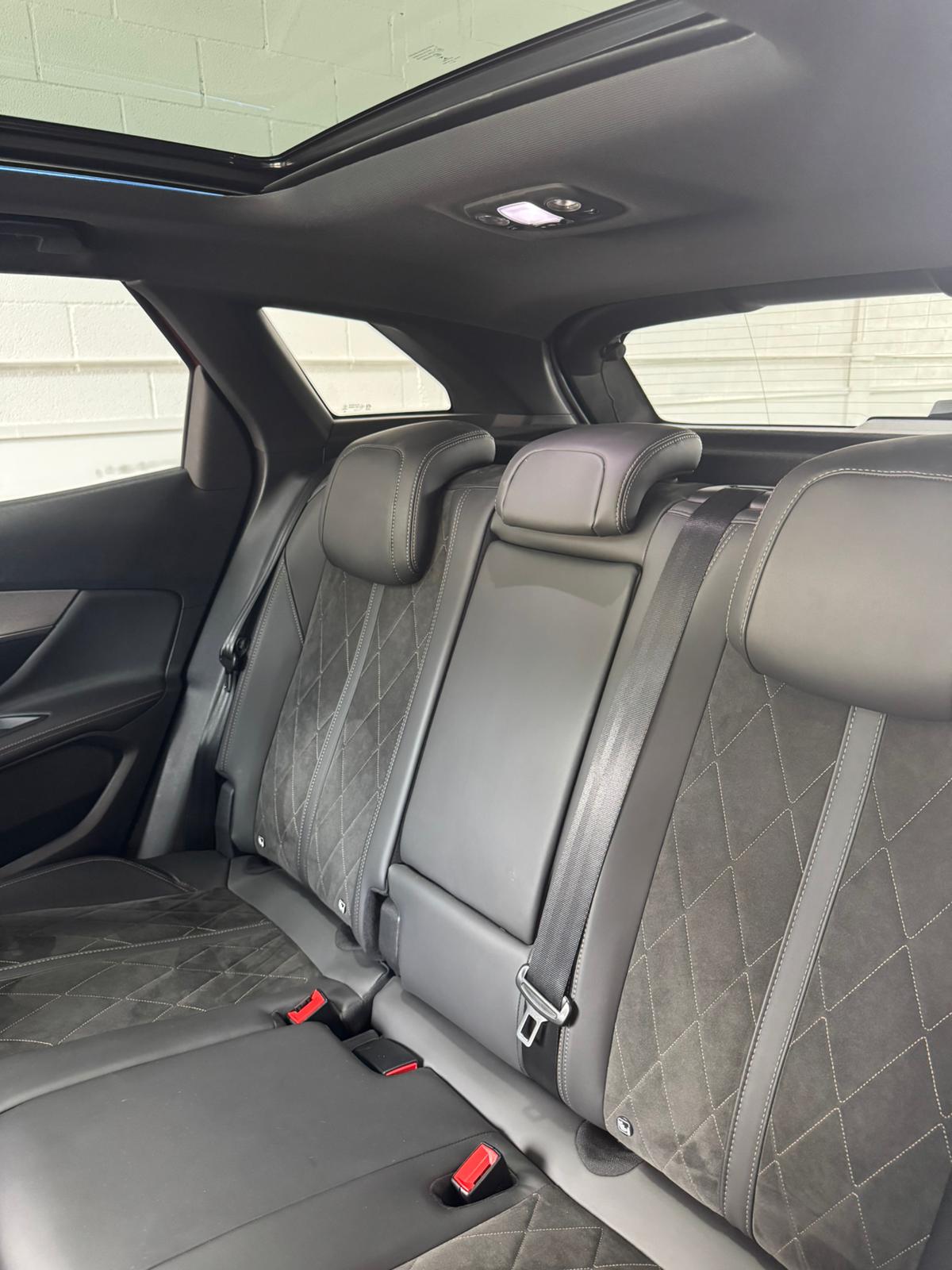 PEUGEOT 3008 2.0 BLUEHDI GT AUTO SS - Imagen 12