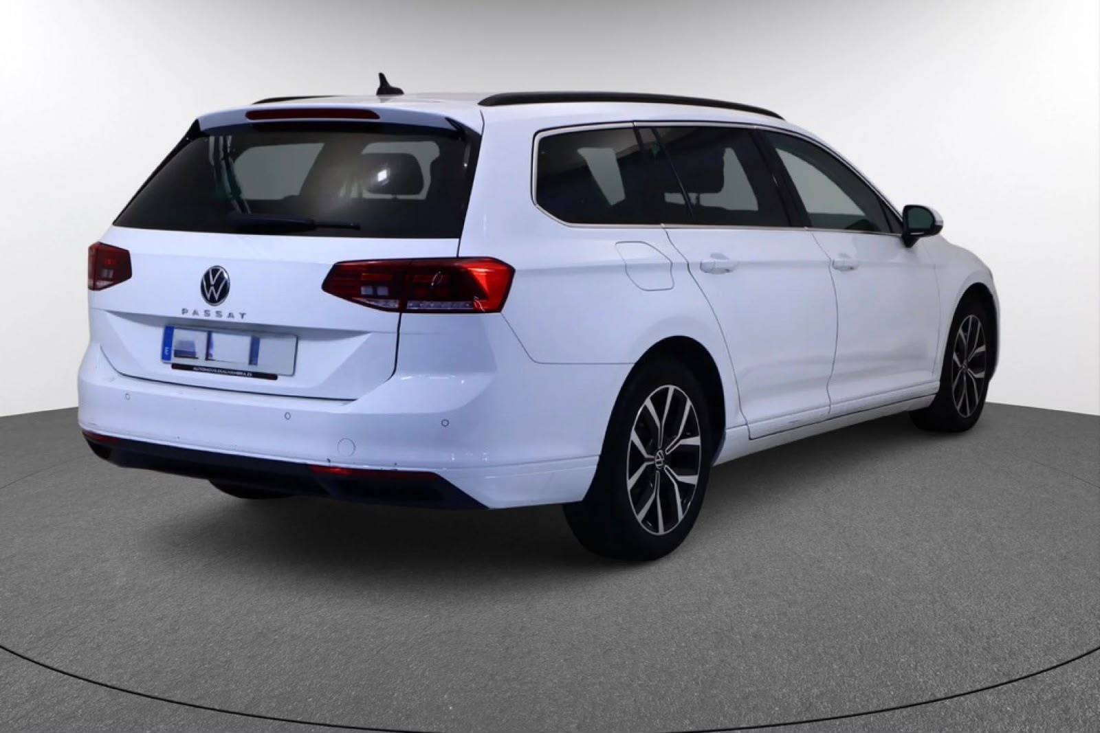 Volkswagen Passat Variant Executive 1.6 TDI 120 CV DSG - Imagen 5