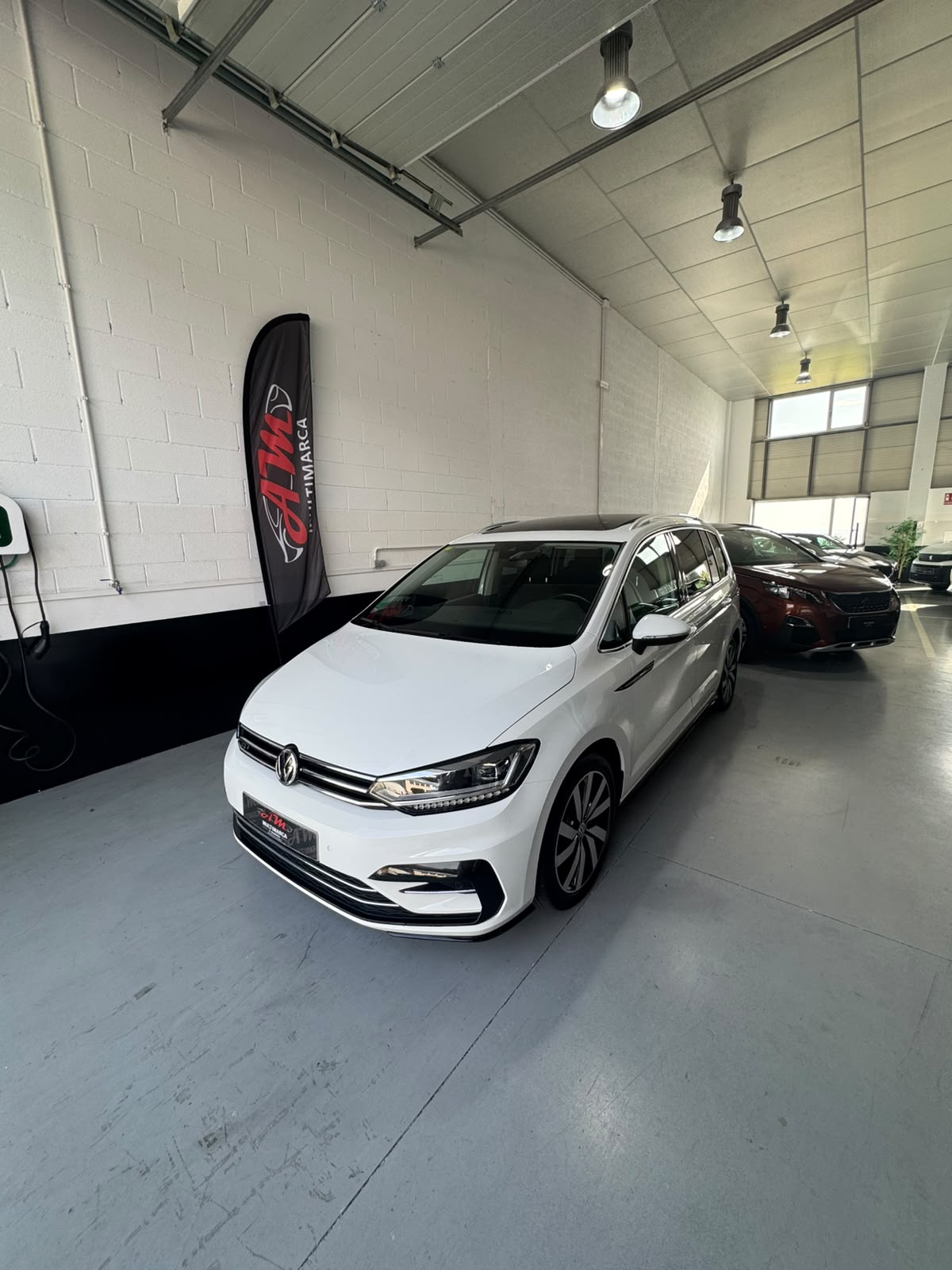 VW Touran 2.0 TDI R-Line