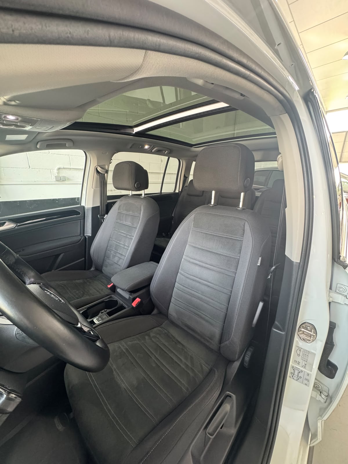 VW Touran 2.0 TDI R-Line - Imagen 6