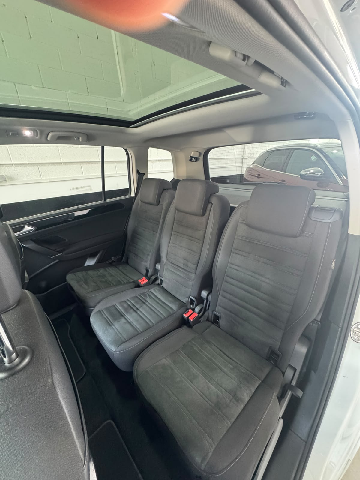 VW Touran 2.0 TDI R-Line - Imagen 7