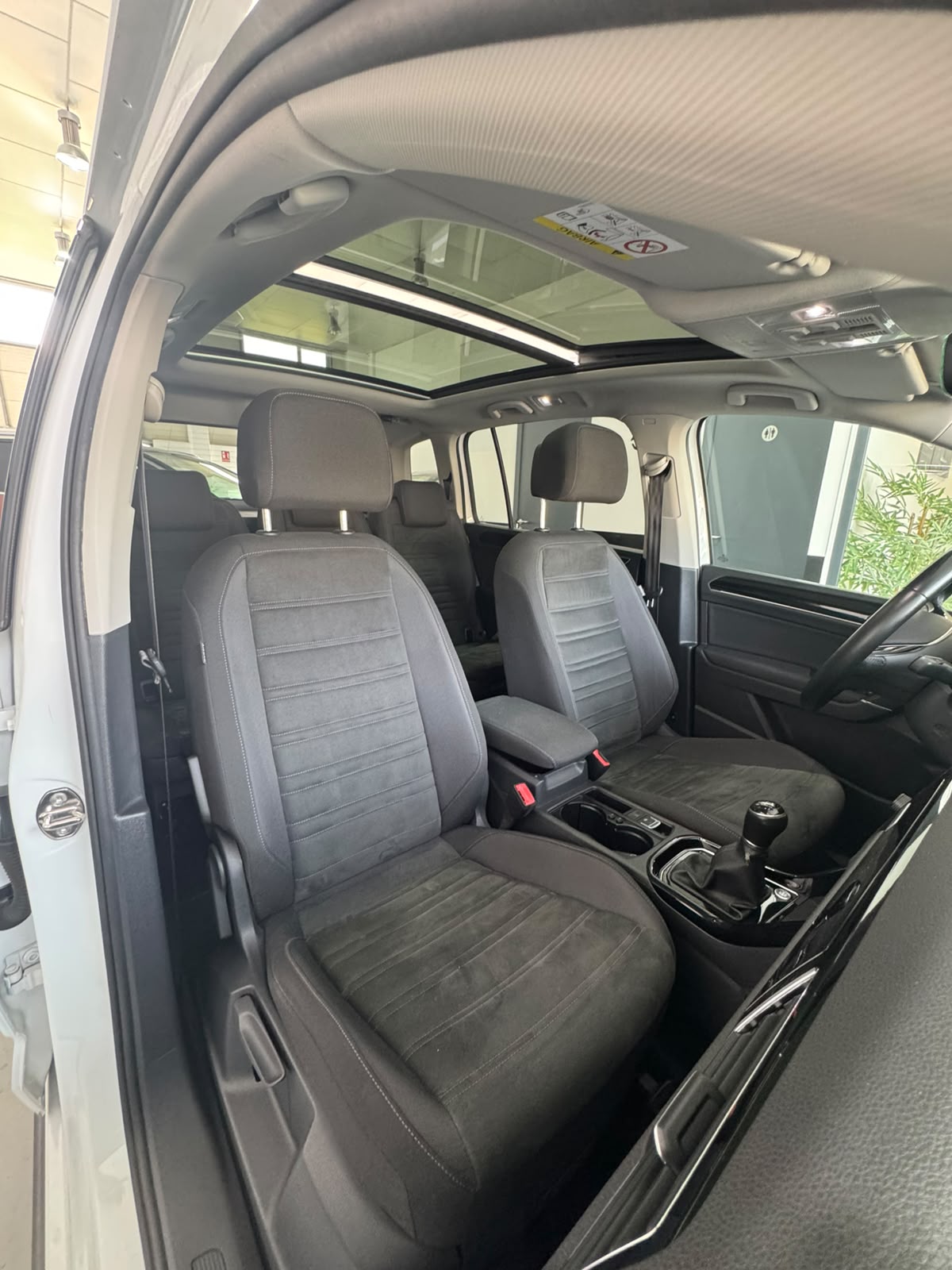 VW Touran 2.0 TDI R-Line - Imagen 8