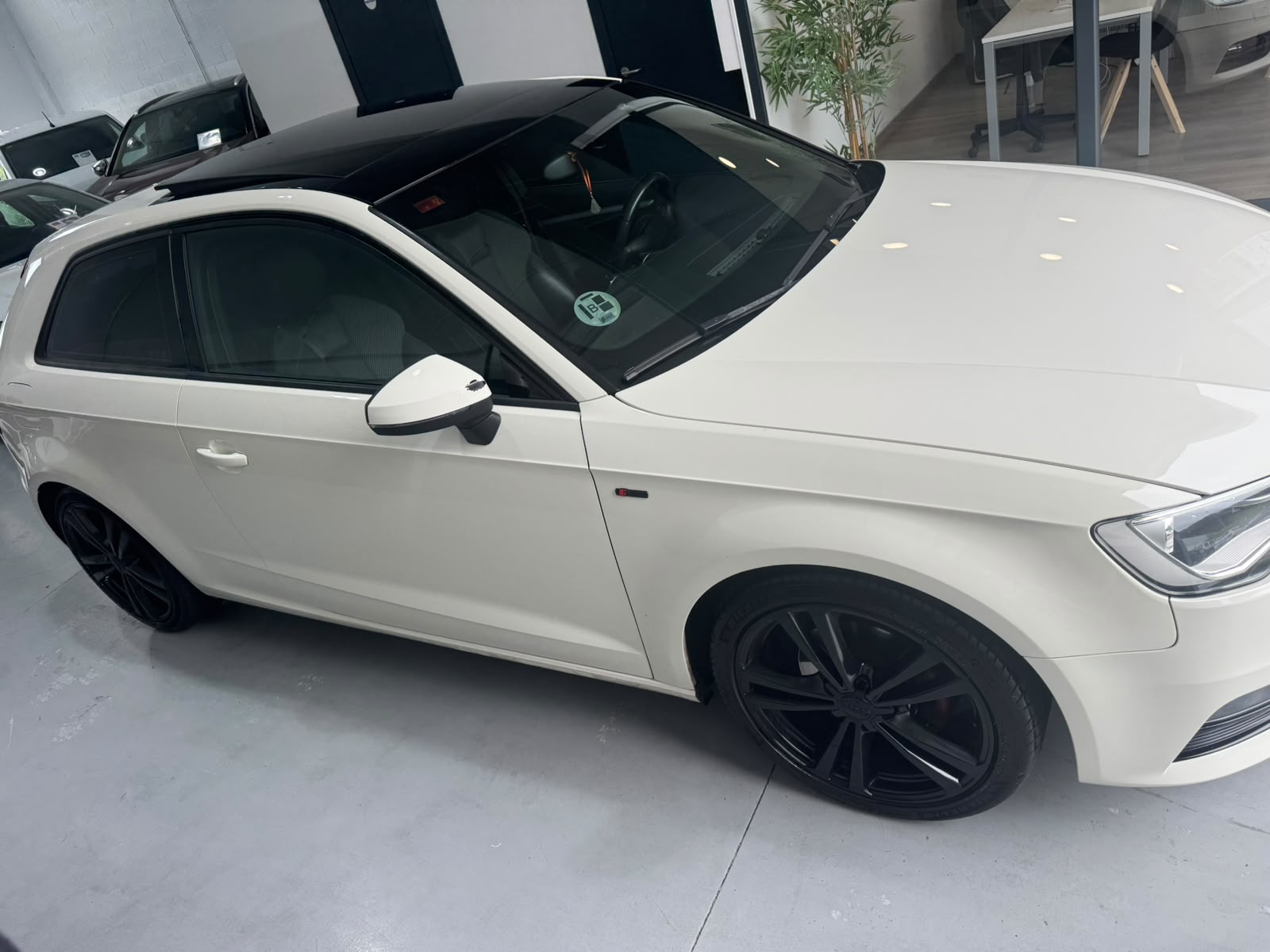 AUDI A3 2.0 TDI S tronic Ambition - Imagen 5