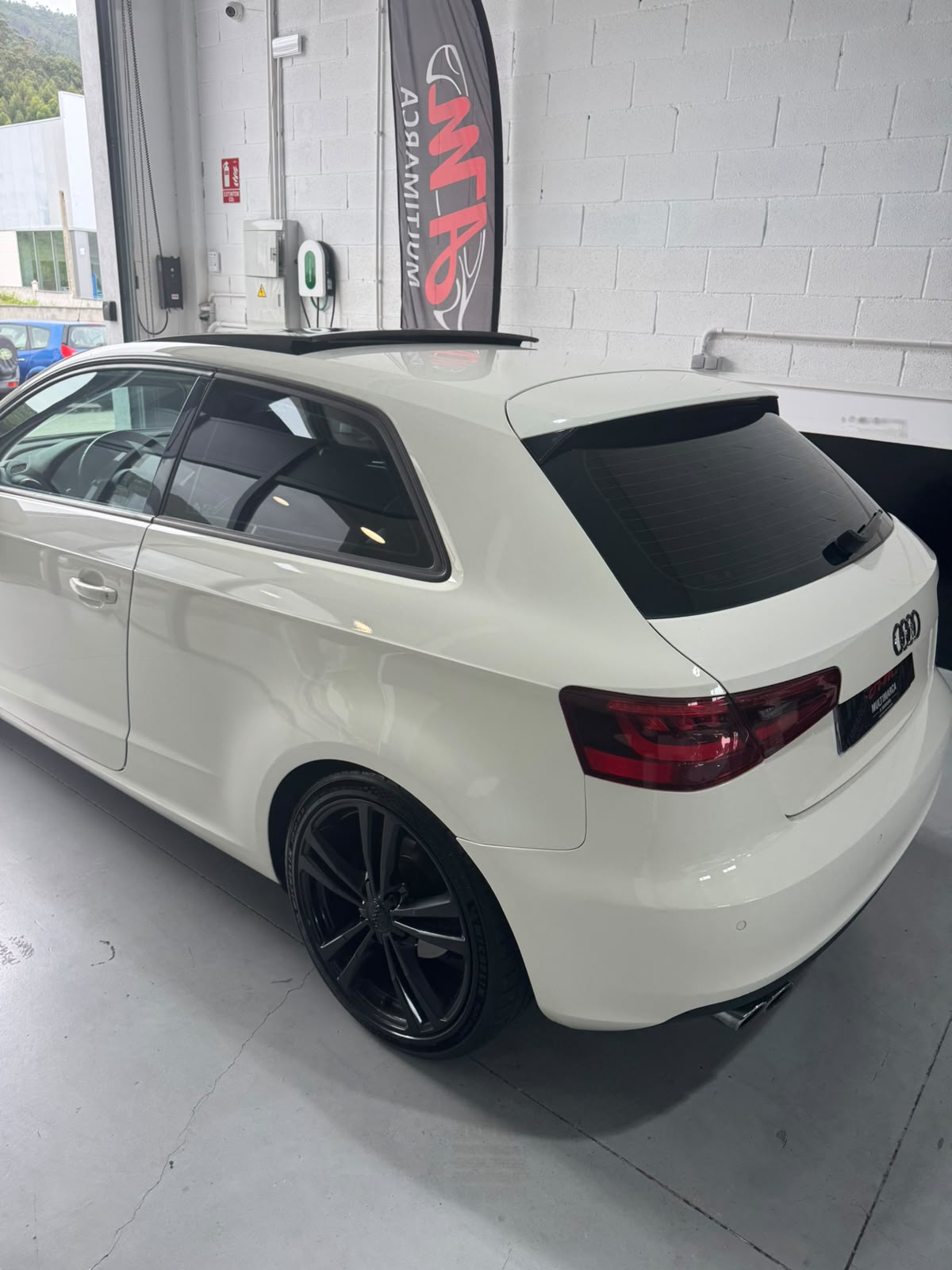 AUDI A3 2.0 TDI S tronic Ambition - Imagen 9
