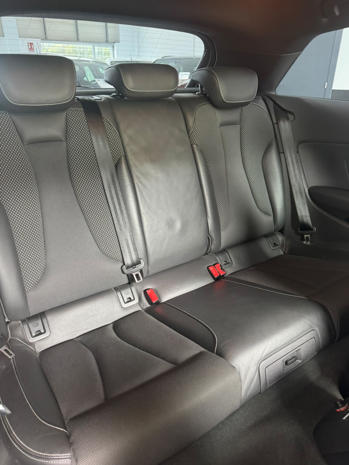 AUDI A3 2.0 TDI S tronic Ambition - Imagen 13
