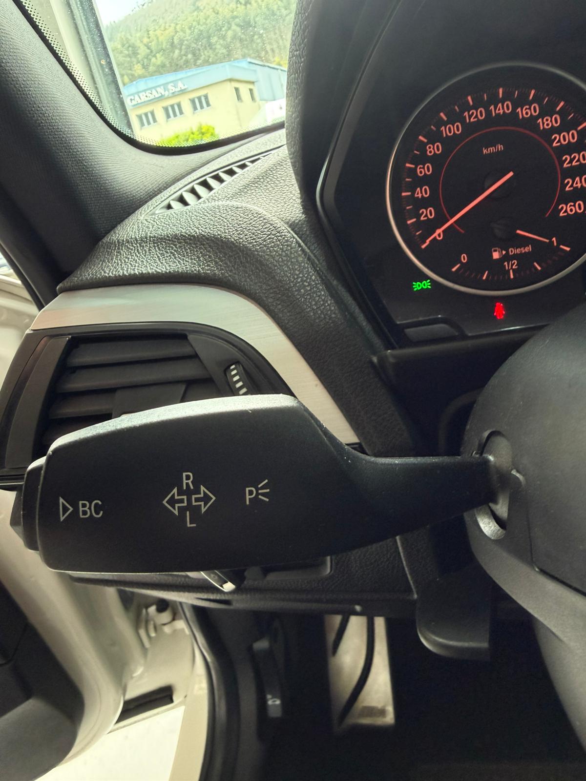 BMW Serie 1 116d EfficientDynamics - Imagen 19