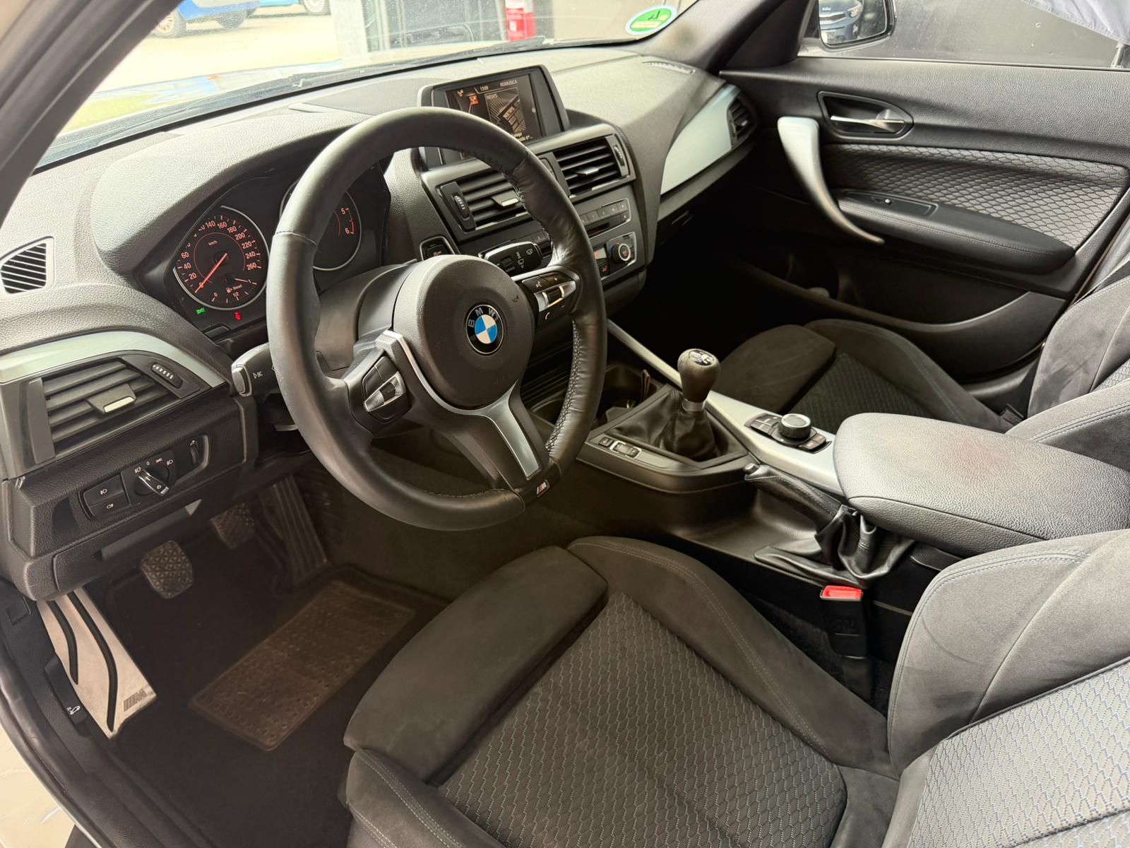 BMW Serie 1 116d EfficientDynamics - Imagen 18