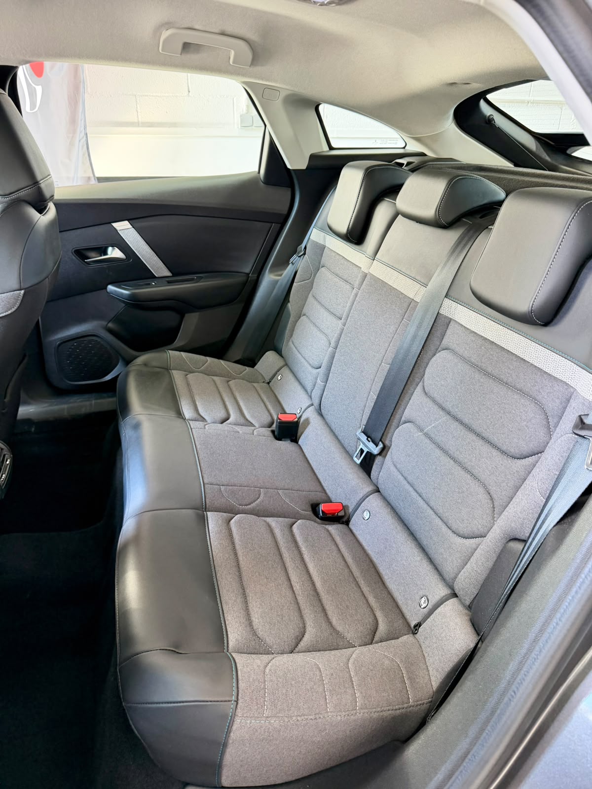 CITROEN C4 BlueHDi 130 SS EAT8 Feel Pack - Imagen 35